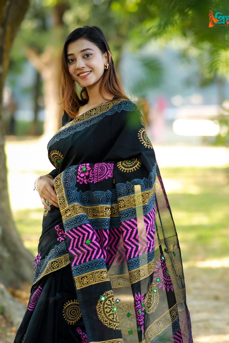 মেহের হ্যান্ড ব্লক এন্ড এমব্রয়ডারী শাড়ী (ব্ল্যাক)