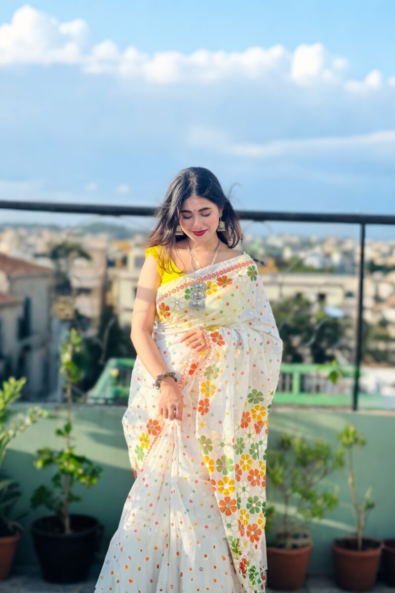 রেগুলার ডলার ওয়ার্কিং স্কিন প্রিন্ট হলুদ শাড়ী