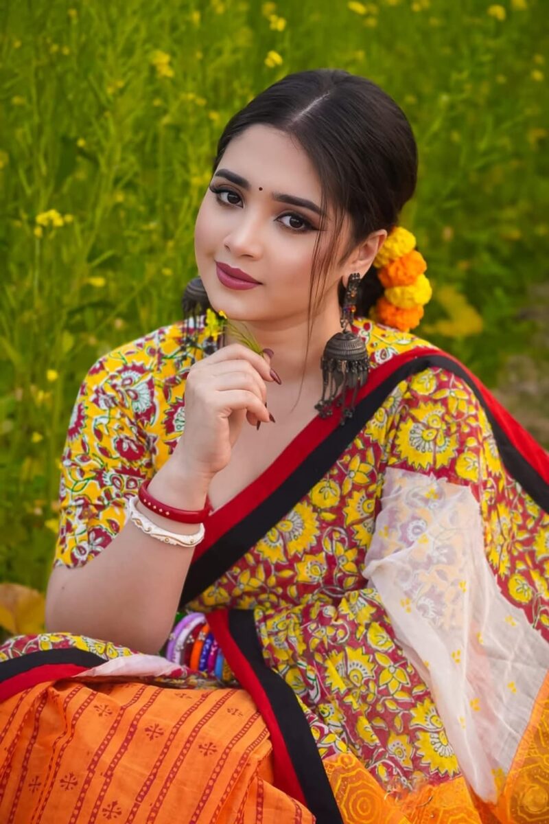 প্রিমিয়াম ফাল্গুনী শাড়ী+ব্লাউজ পিছ